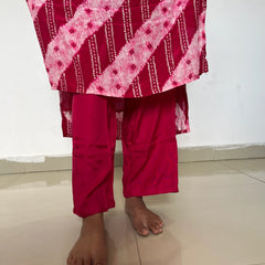 Bandhej- Lehriya muslin silk straight kurta set