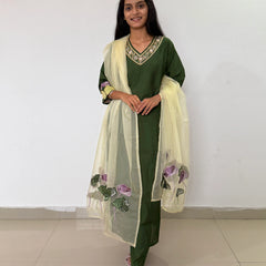 Green color straight kurta set with beautiful organza dupatta