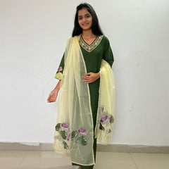 Green color straight kurta set with beautiful organza dupatta