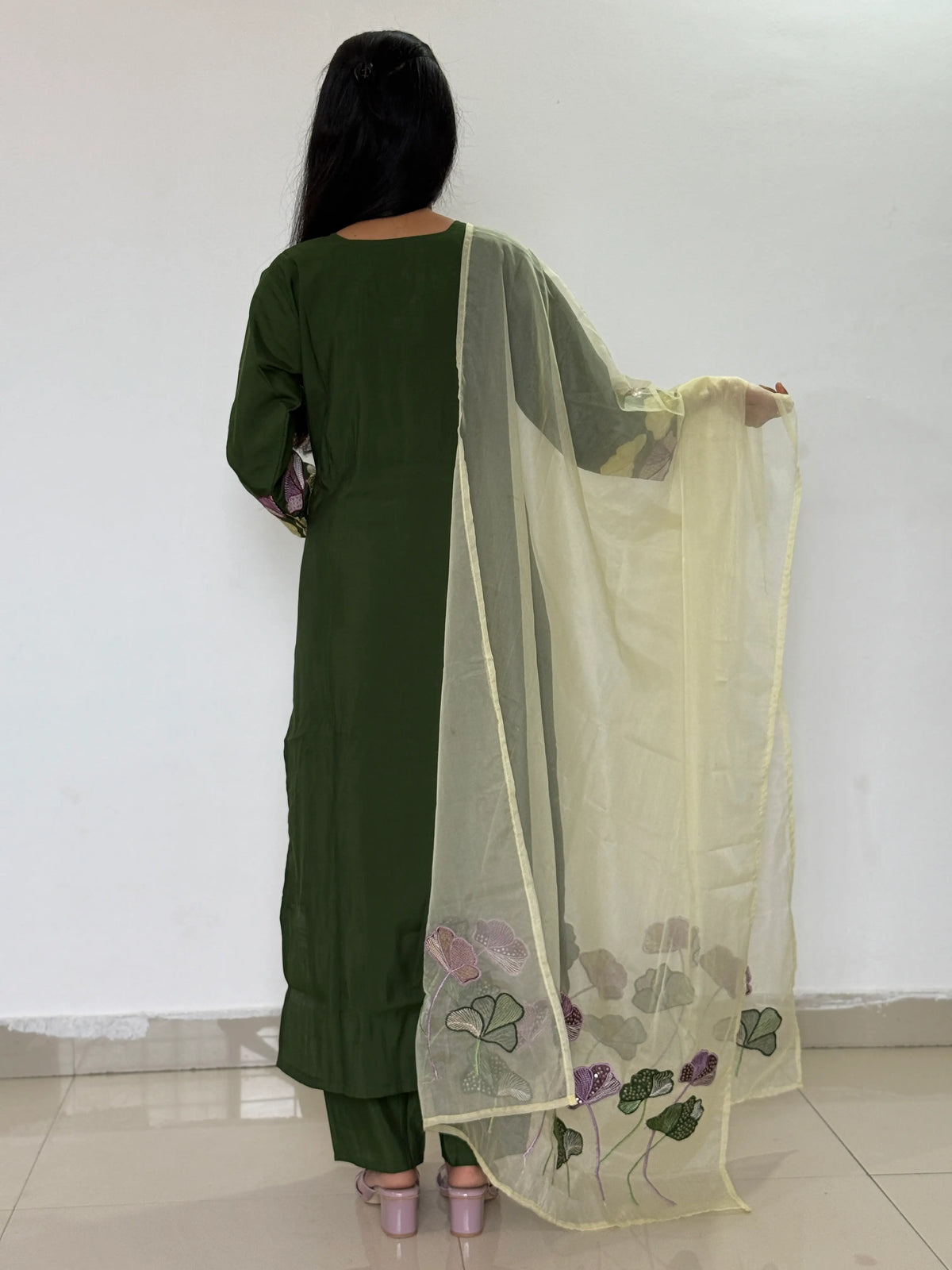 Green color straight kurta set with beautiful organza dupatta