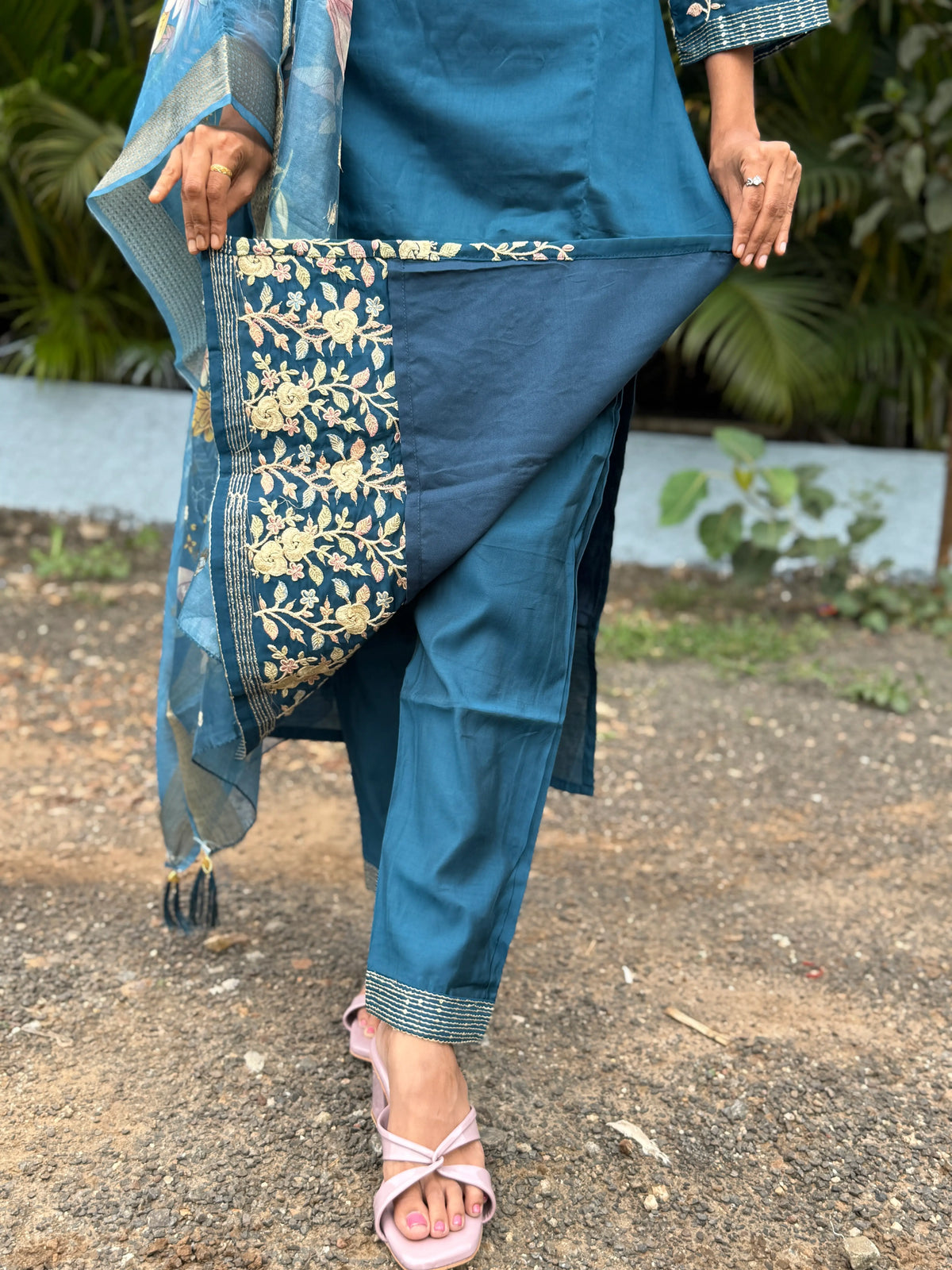 muslin silk straight kurta set with embroidery work