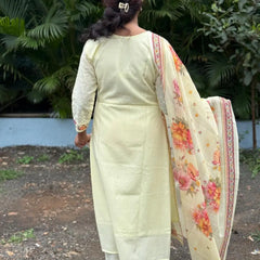 Cotton straight kurta set with flower print