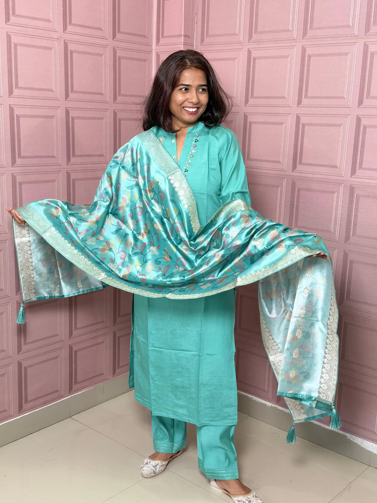 Viscose silk straight kurta set with beautiful bird embroidery