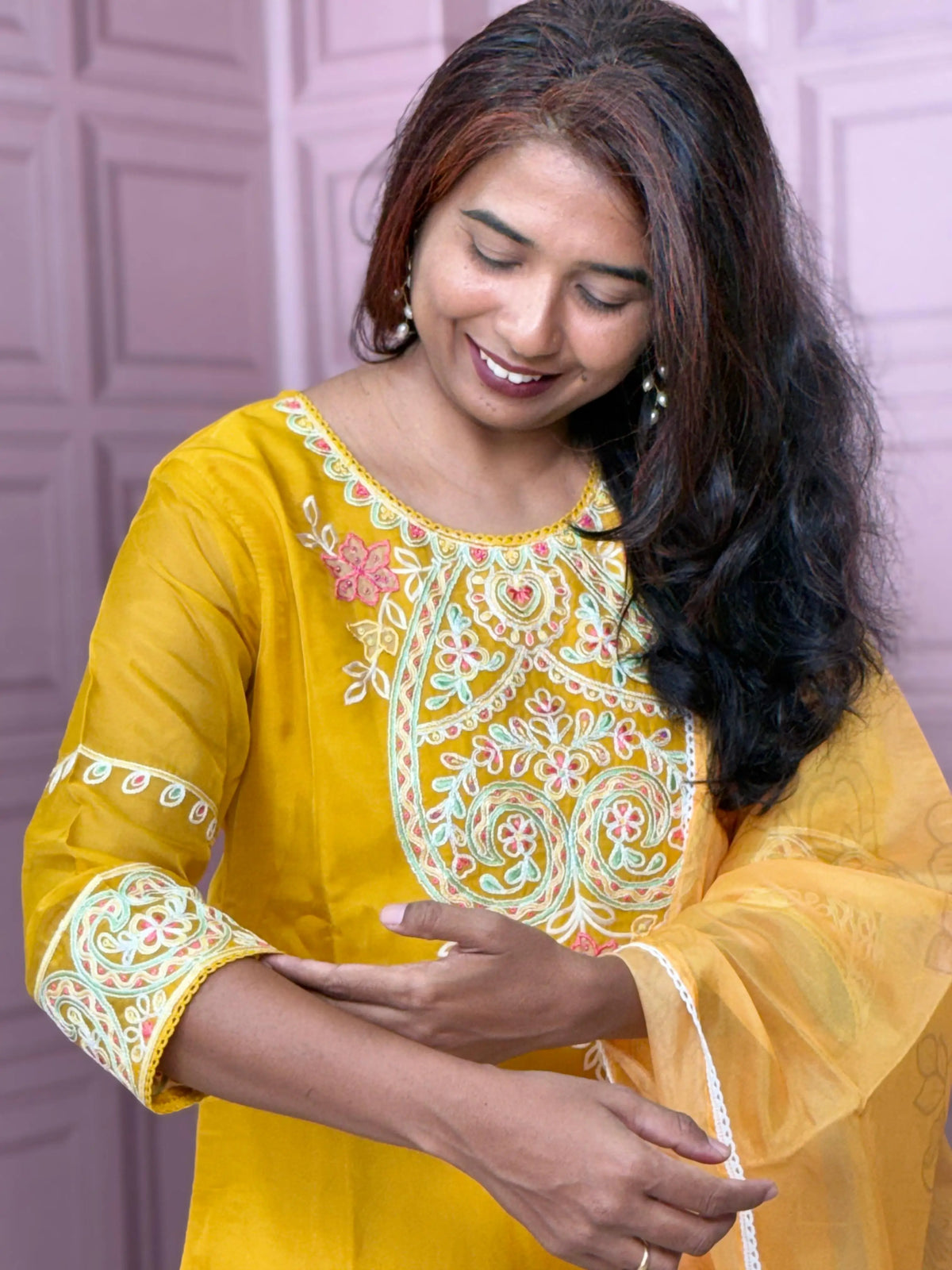 Organza straight kurta set with embriodery