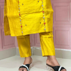 Straight kurta set with handwork