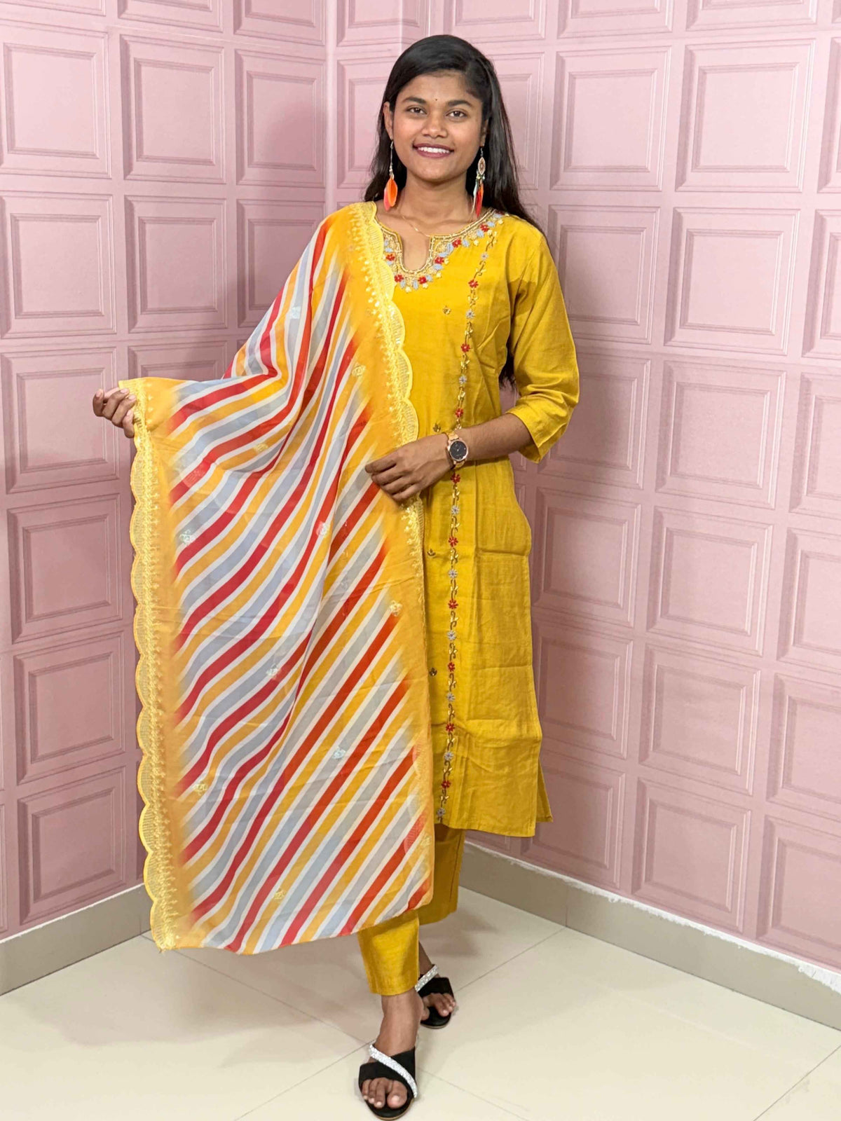 Straight kurta set with handwork