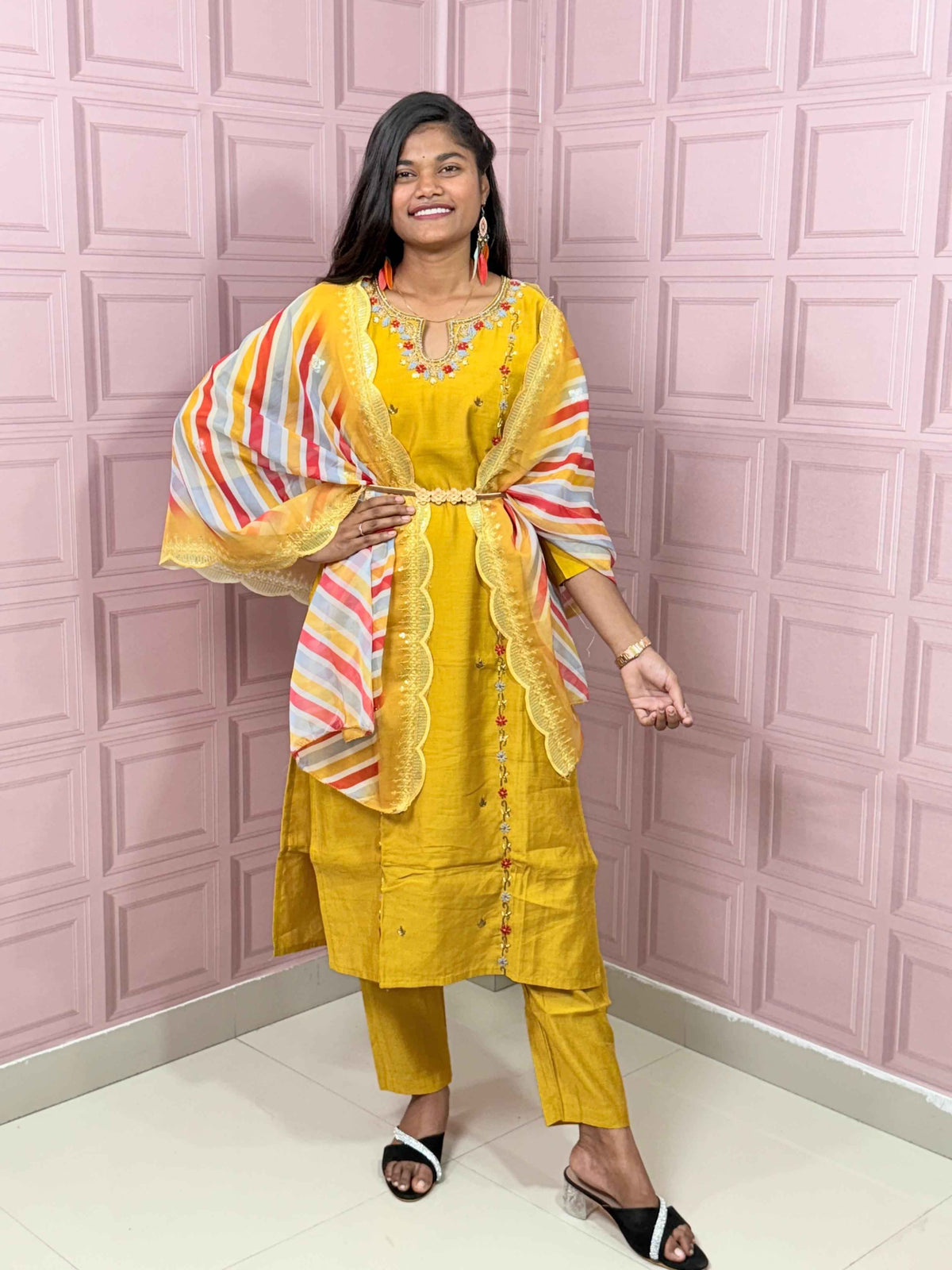 Straight kurta set with handwork