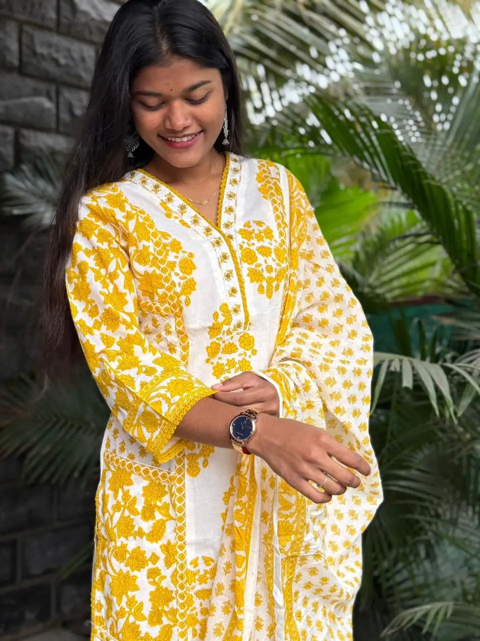 premium cotton with print straight kurta set (White and yellow color}