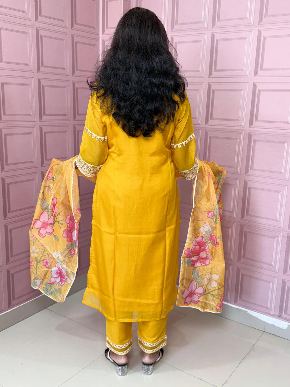 Organza straight kurta set with embriodery