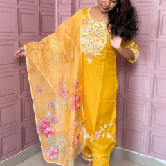Organza straight kurta set with embriodery